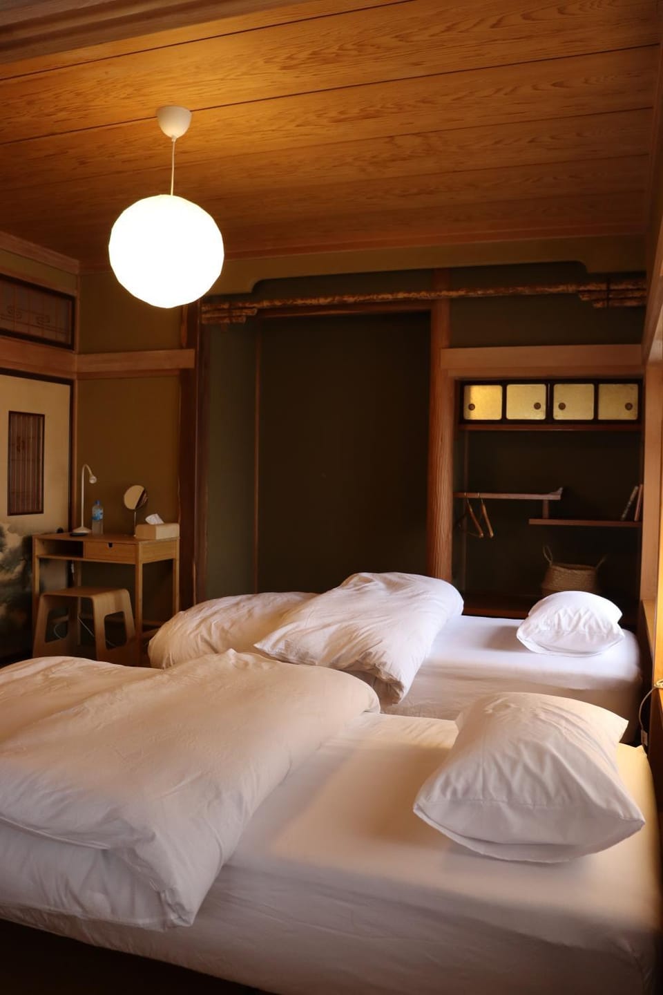 guesthouse 上海洋行 Shanghai Yoko Bed and Breakfast in Nagano Prefecture