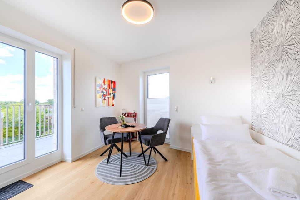 Bed, Balcony/Terrace, Photo of the whole room, Seating area, Bedroom