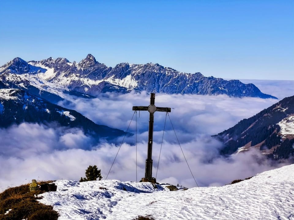 Nearby landmark, Natural landscape, Winter, Mountain view