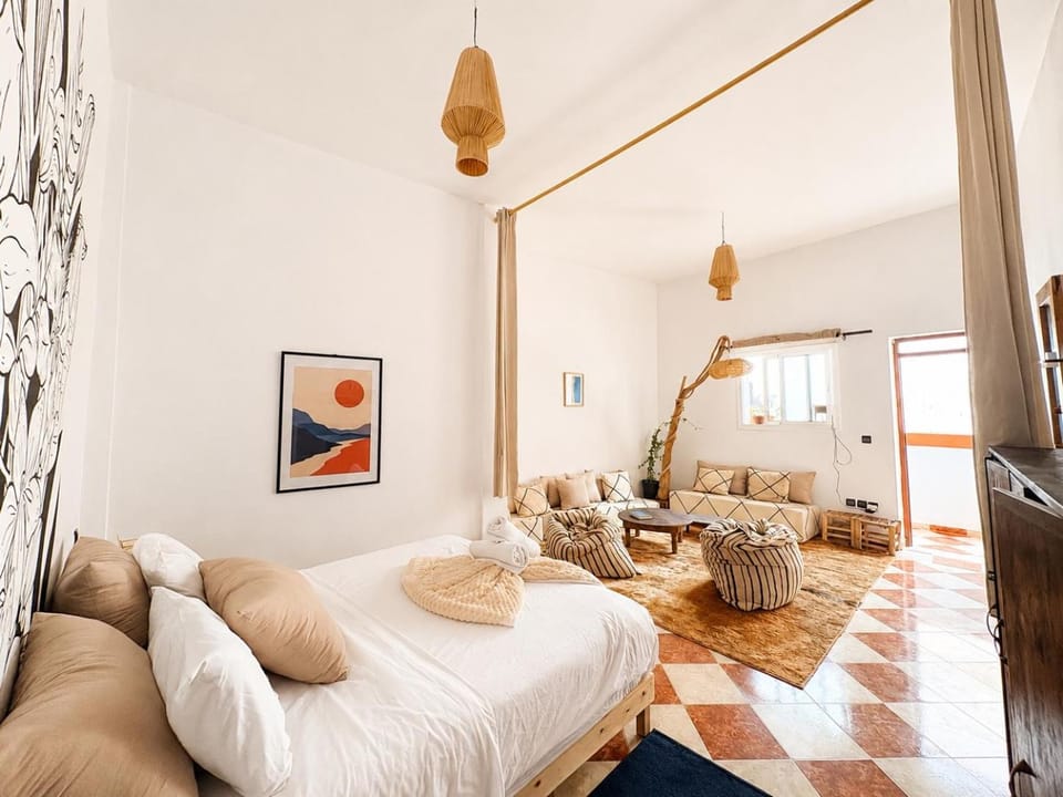 Living room, Photo of the whole room, Bedroom