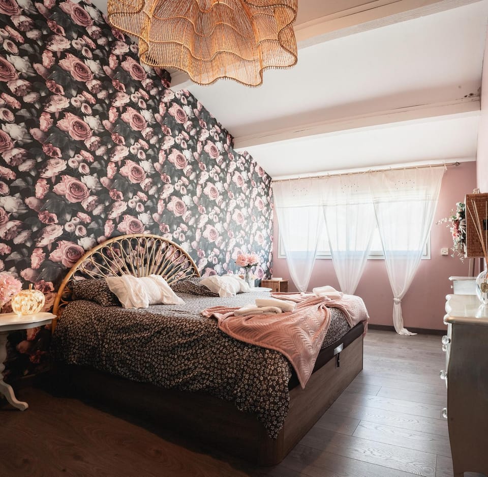 Charmante villa familiale, avec piscine privée, idéale pour une journée à la plage et proche des grands buffets Villa in Narbonne