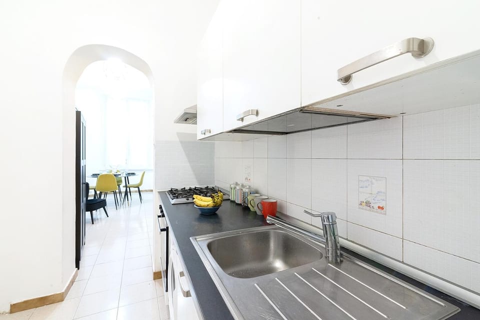 Coffee/tea facilities, Kitchen or kitchenette, internet, stove, washing machine