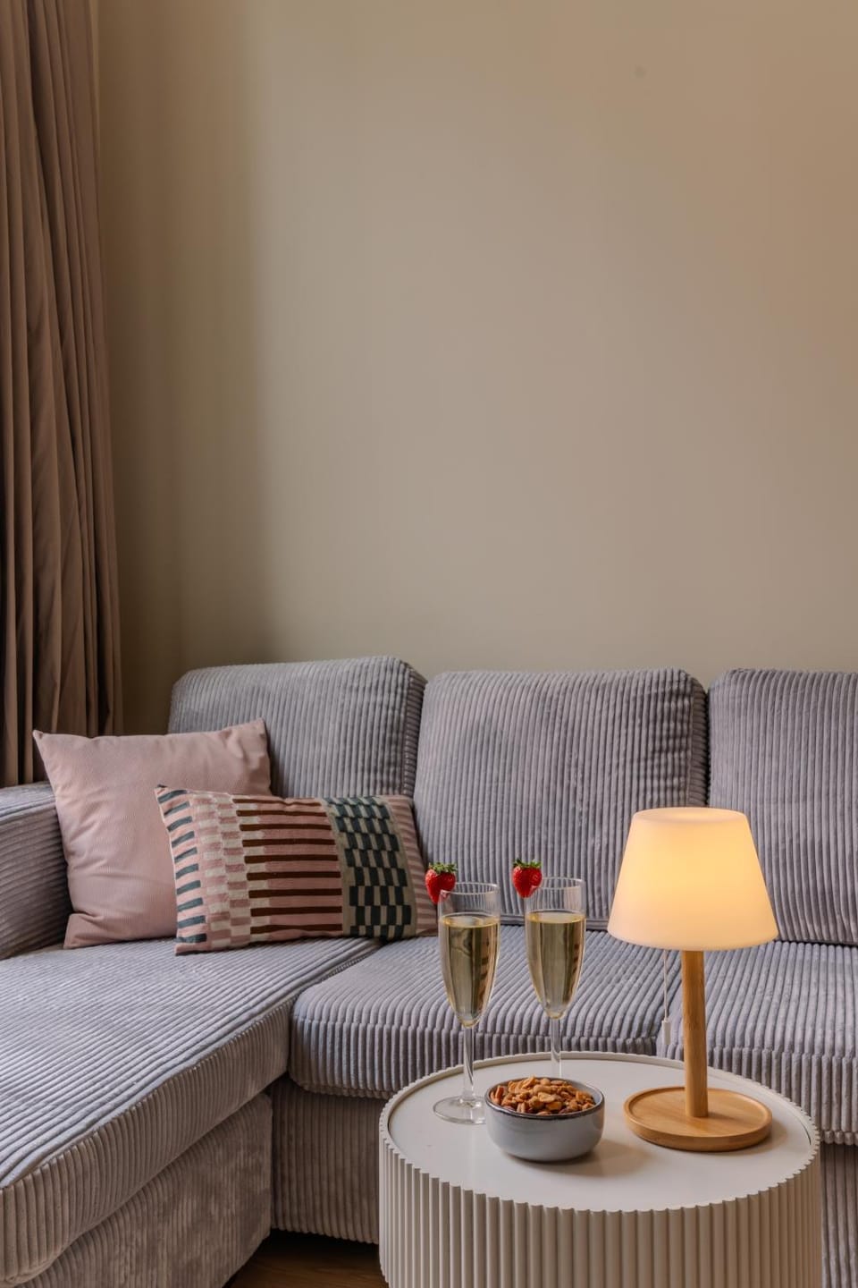 City & Trainhouse Apartment in Alkmaar