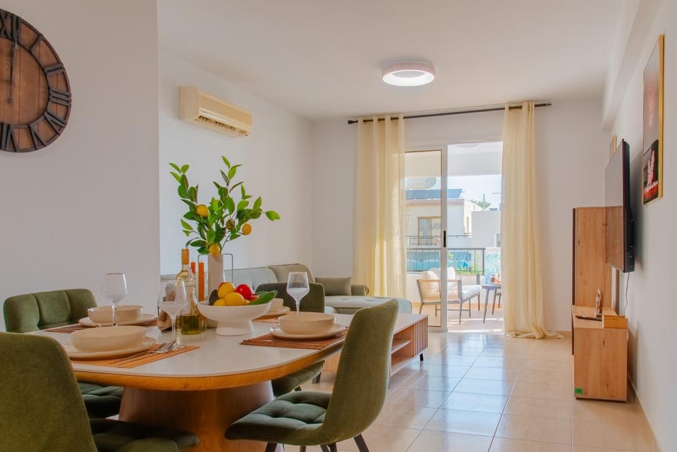 Balcony/Terrace, Living room, Dining area