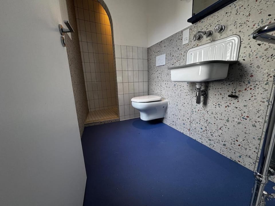 Stylish SE1 Flat near Bermondsey St & Bridge Apartment in London Borough of Southwark