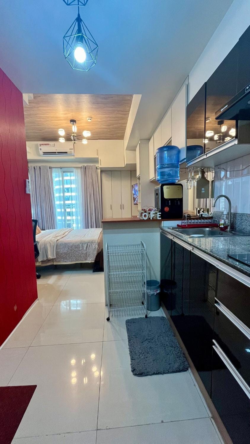 Cozy Stay Inspiria Sea View Studio Apartment in Davao City