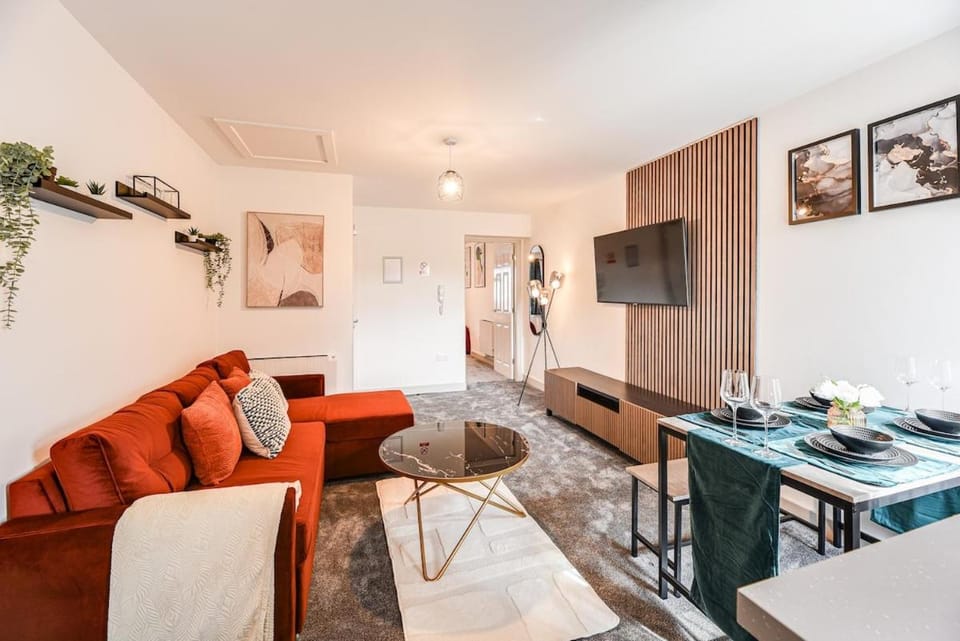 Living room, Dining area