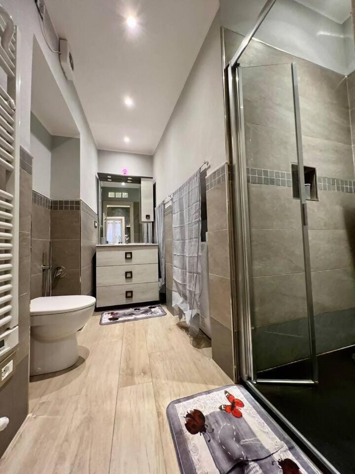 Shower, Bathroom