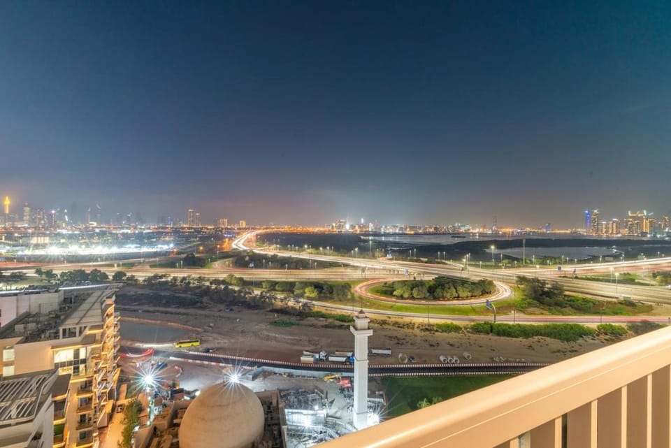 FIRST CLASS 2BR Bright and Elegant Living Apartment in Dubai