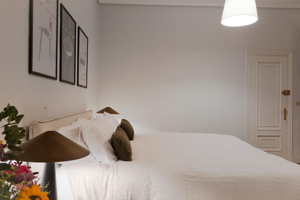 Amplio Apartamento en Casco Viejo - Corazón de Bilbao Apartment in Bilbao