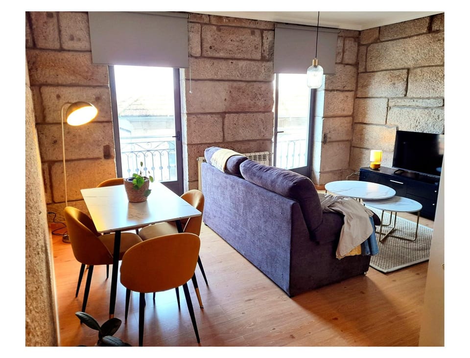 TV and multimedia, Living room, Dining area