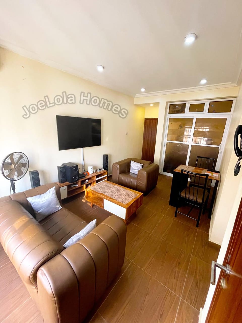 Communal lounge/ TV room, TV and multimedia, Living room, Seating area
