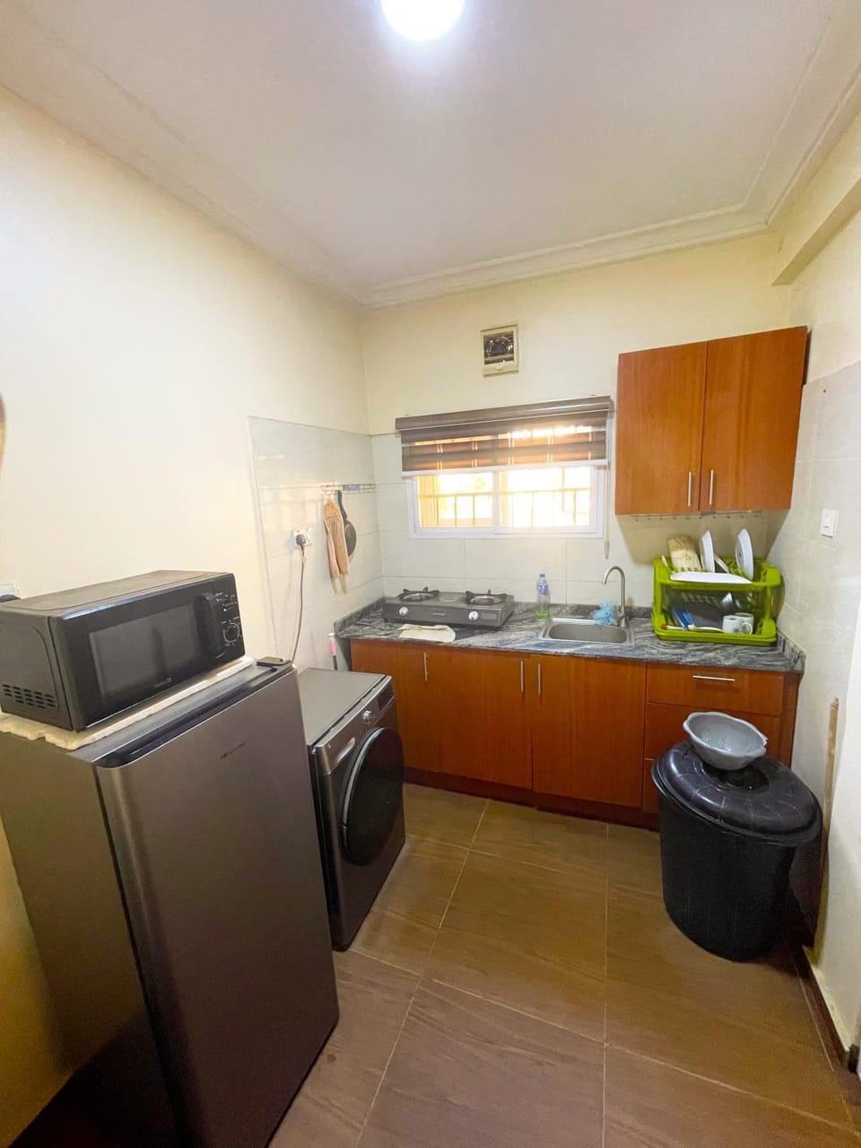 Kitchen or kitchenette, stove, stove, laundry, laundry, kitchen, kitchen