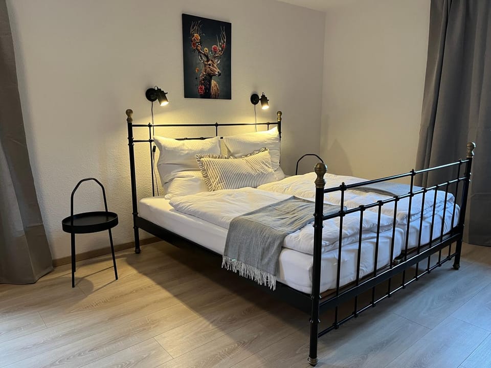 Bed, Bedroom