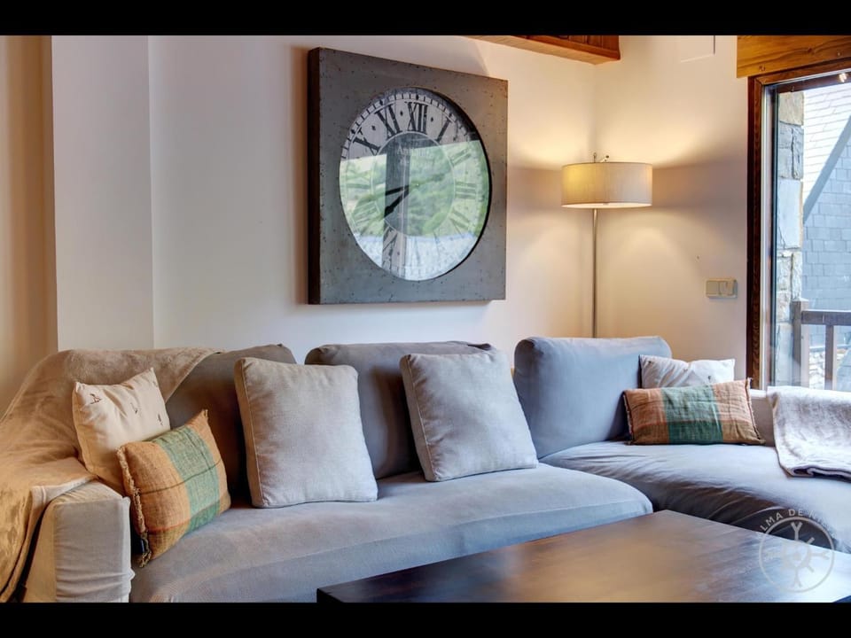 LIAT de Alma de Nieve House in Catalonia