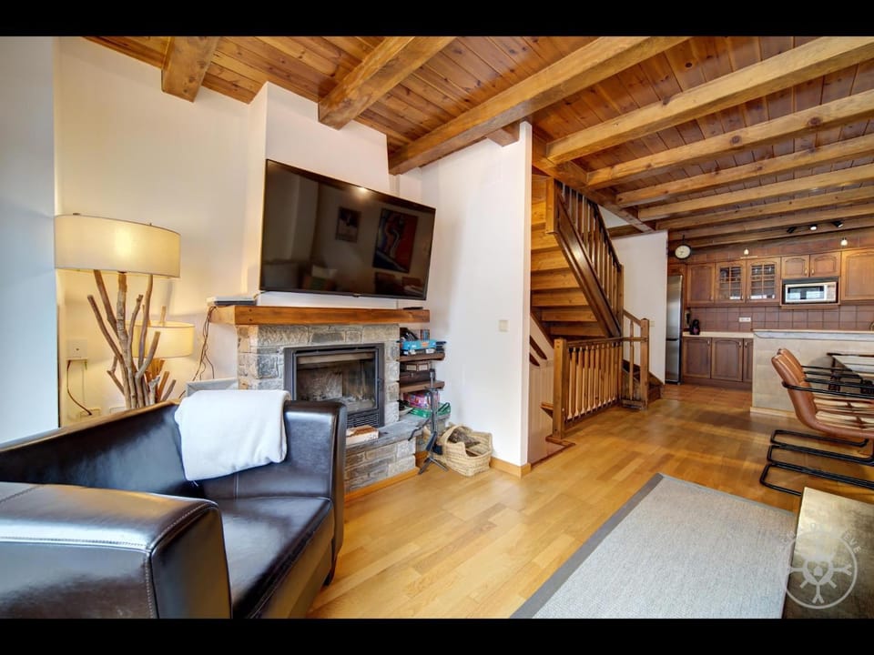 LIAT de Alma de Nieve House in Catalonia