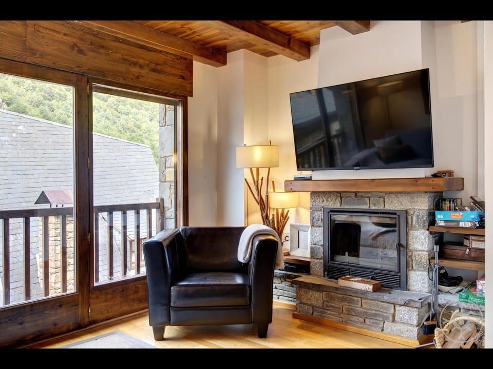 LIAT de Alma de Nieve House in Catalonia