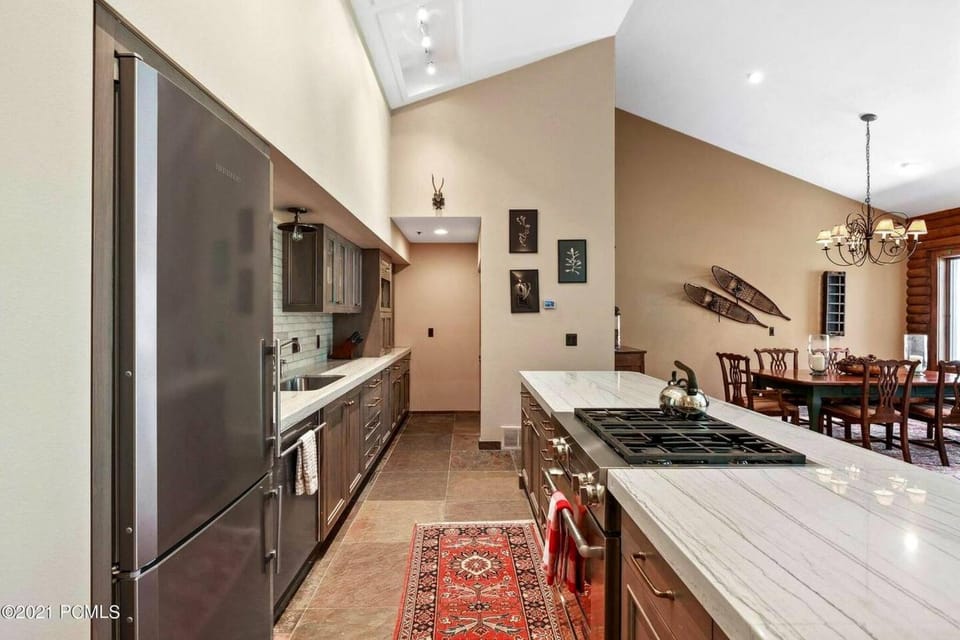Kitchen or kitchenette, Dining area, oven, stove, kitchen