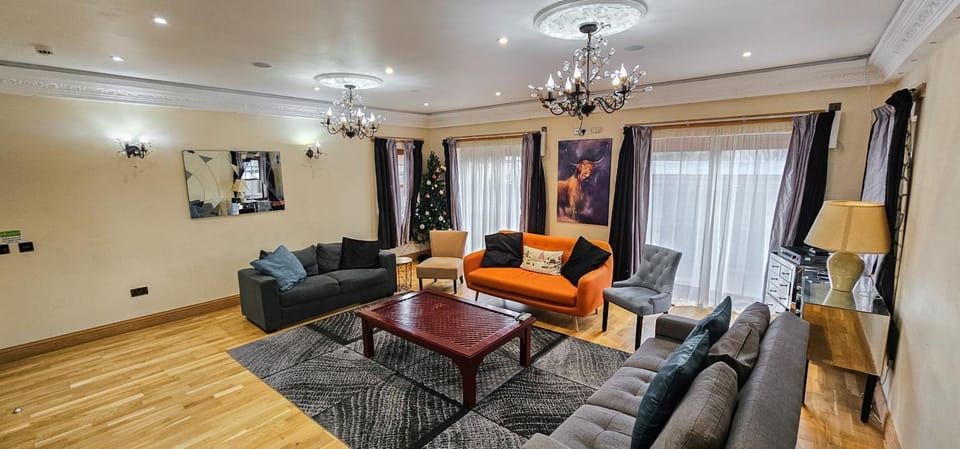 Communal lounge/ TV room, Communal lounge/ TV room, Living room