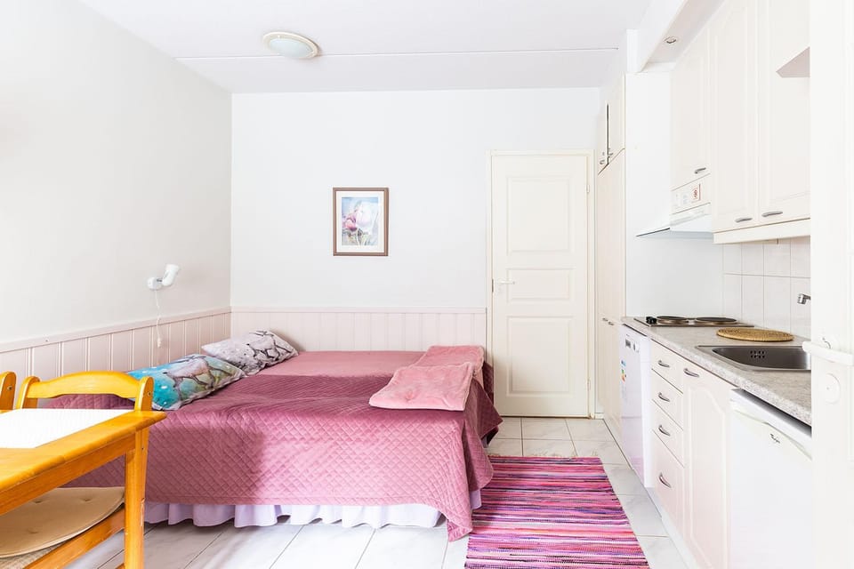 Bed, Kitchen or kitchenette, Photo of the whole room