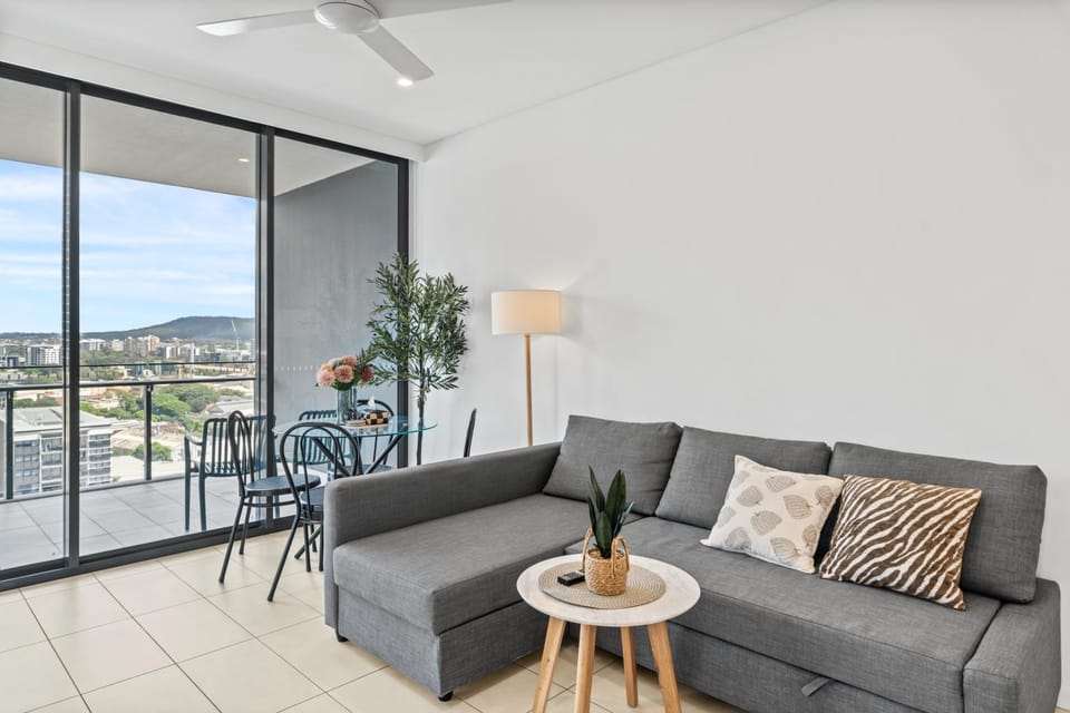 The Cityscape Pad with 2BR, 3-bed & Free Parking Apartment in Brisbane City