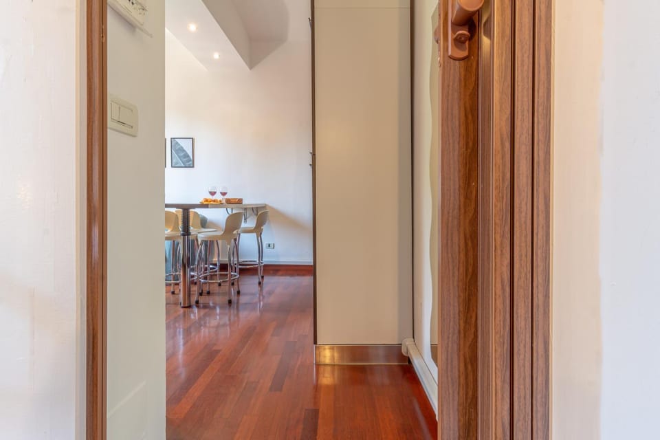 Modern Two-Room Apartment With Quiet Courtyard Apartment in Emilia-Romagna