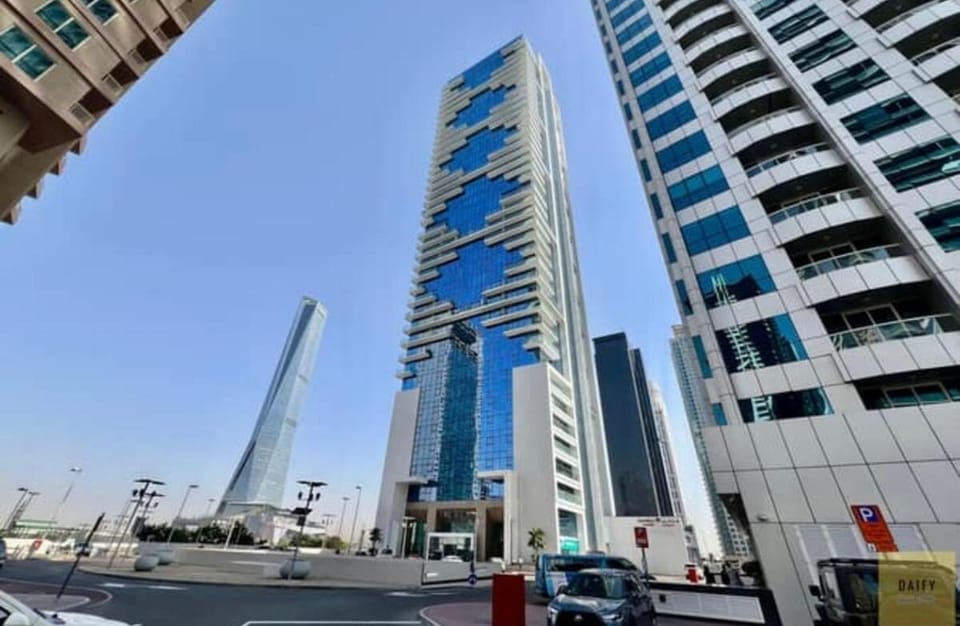 Modern 1BR with city views large space Apartment in Dubai