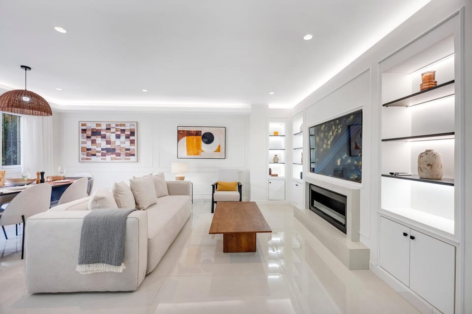 Communal lounge/ TV room, Living room, fireplace