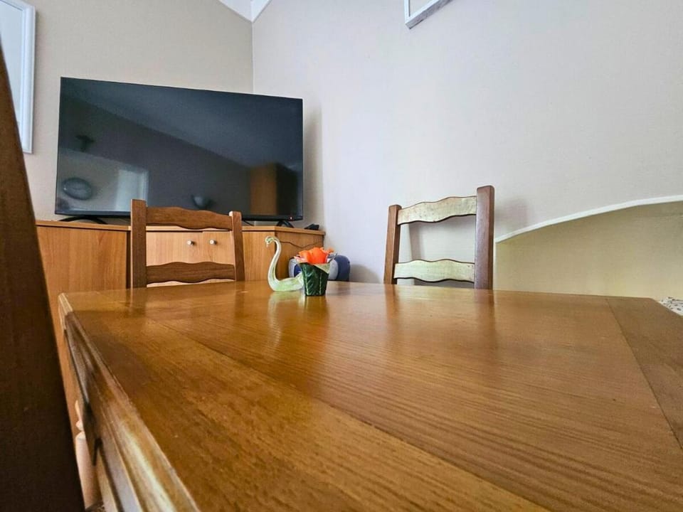 TV and multimedia, Dining area