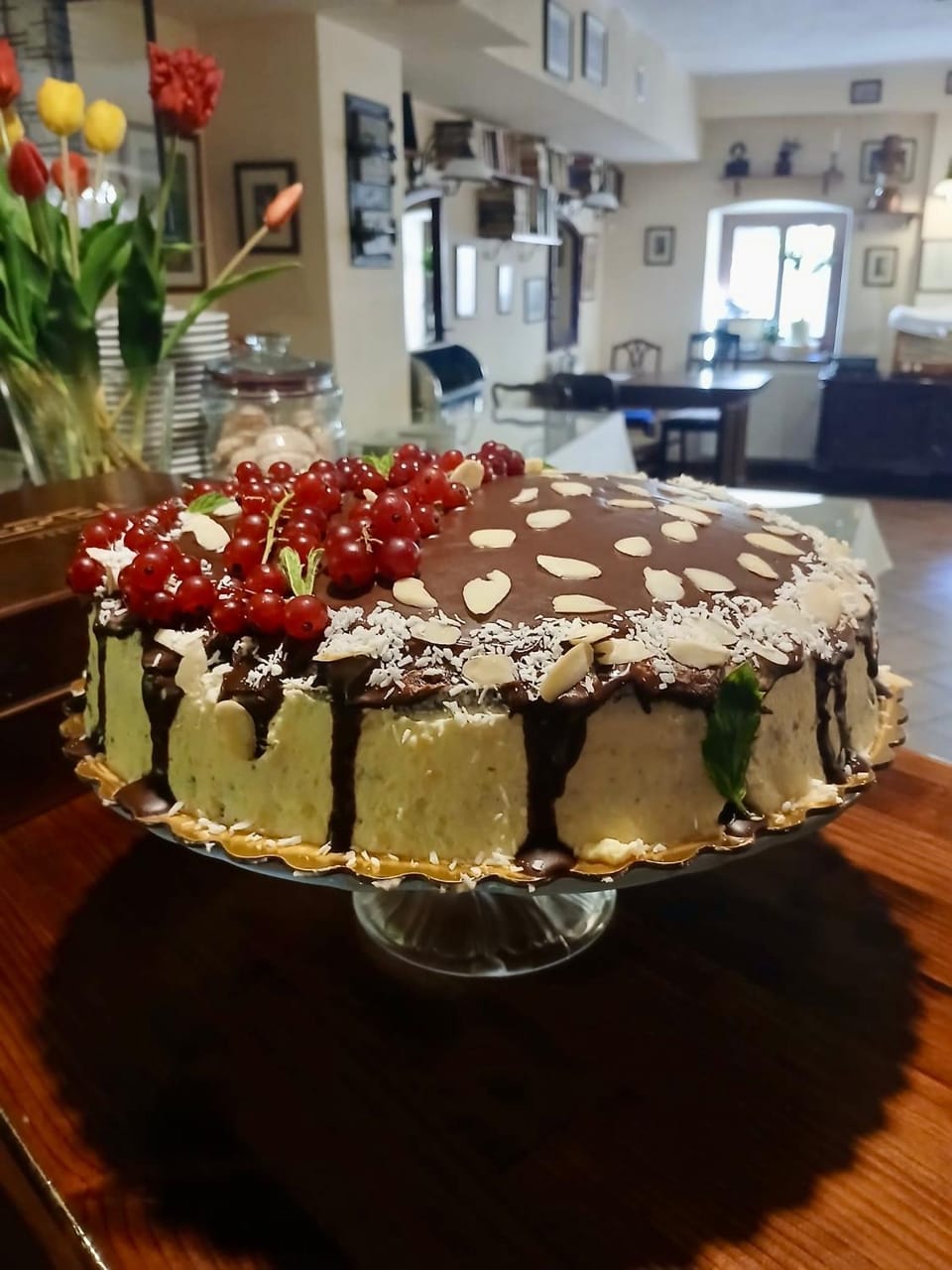 Food and drinks, Food