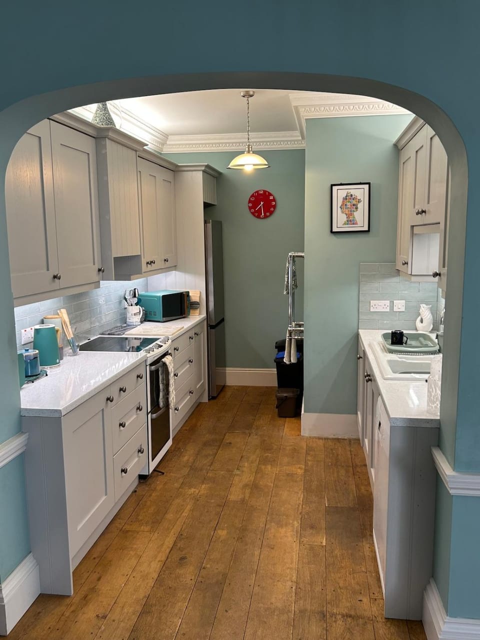 Kitchen or kitchenette