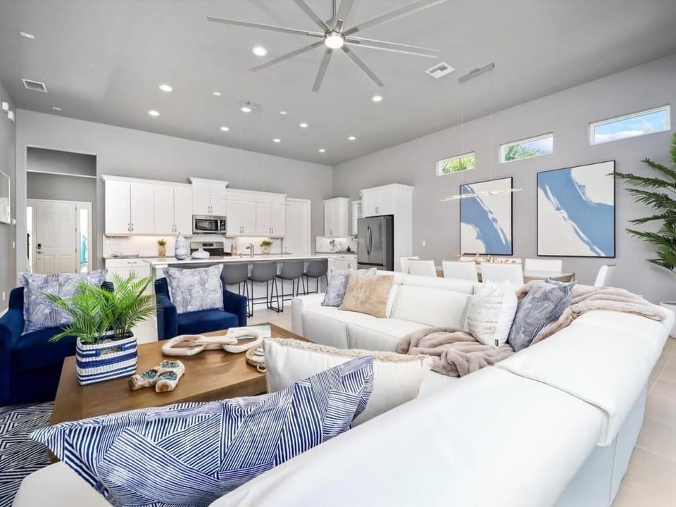Luxurious Beach House with heated pool House in Palm Coast