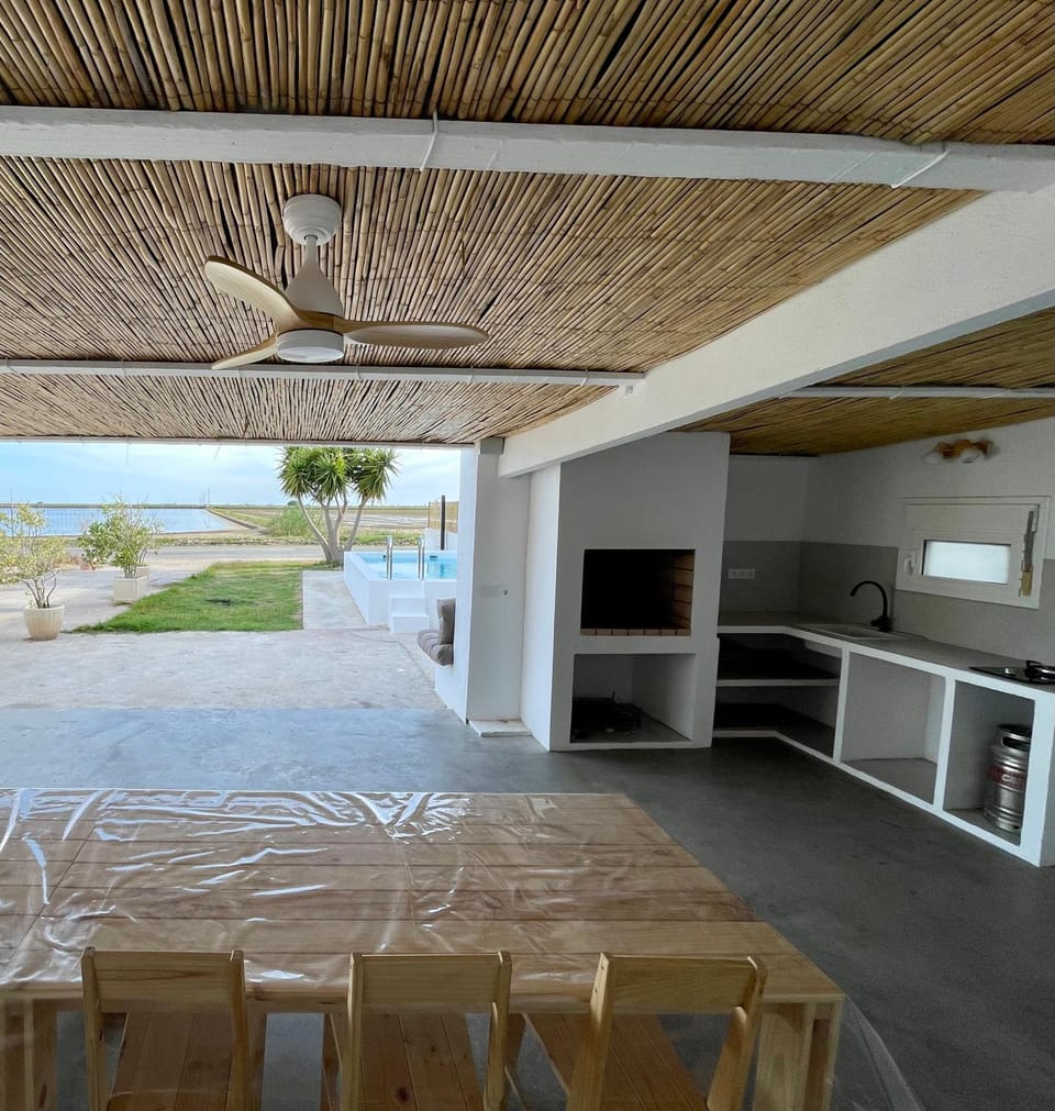 Patio, Balcony/Terrace, Kitchen or kitchenette, Dining area