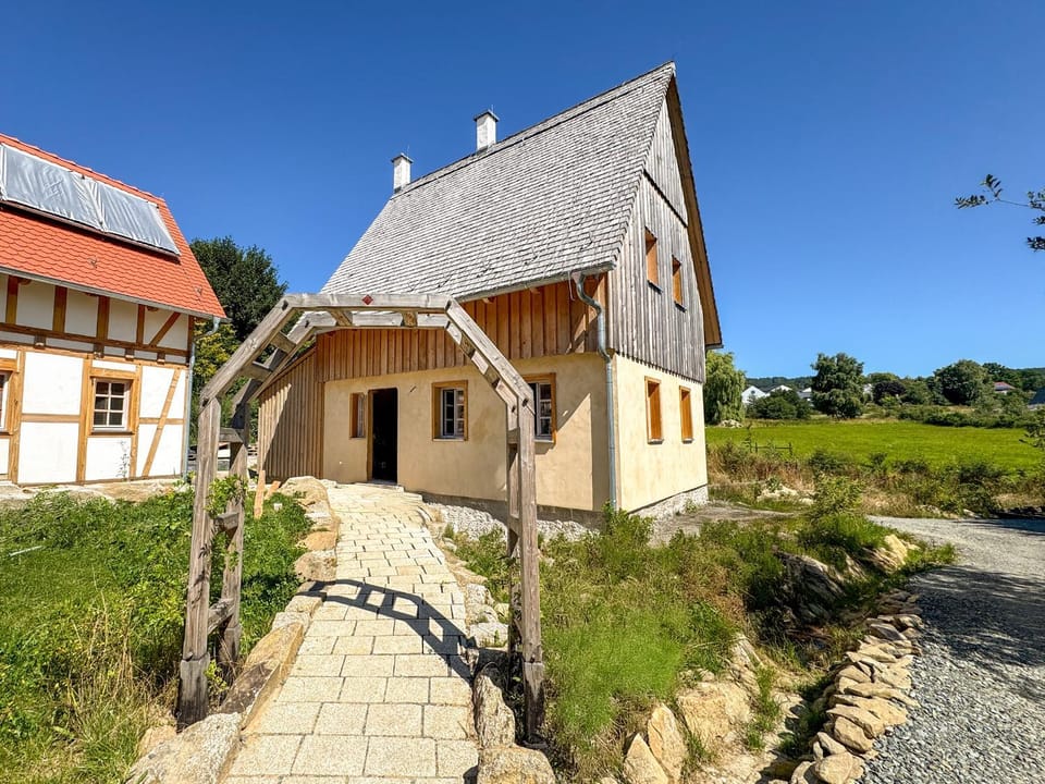 Property building, Garden