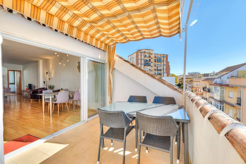 Penthouse-Suite 100m2 - 600m to beach Apartment in Fuengirola