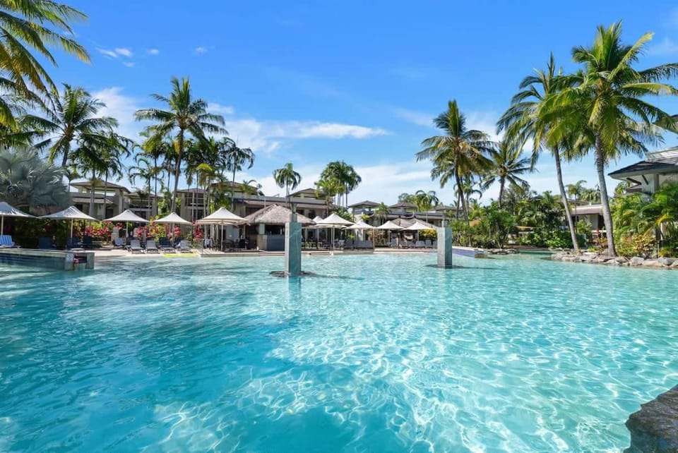 Lagoon Hideaway - Swim out Nook at Temple Resort Inn in Port Douglas
