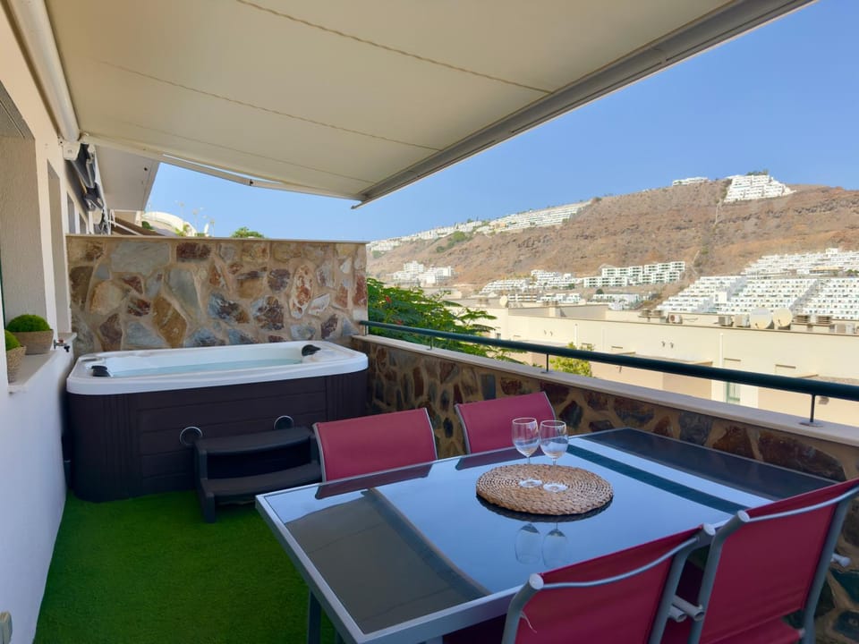 Natural landscape, Hot Tub, Mountain view