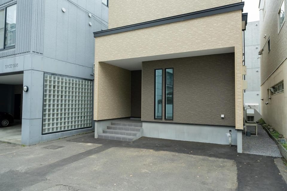 South 5 House House in Sapporo