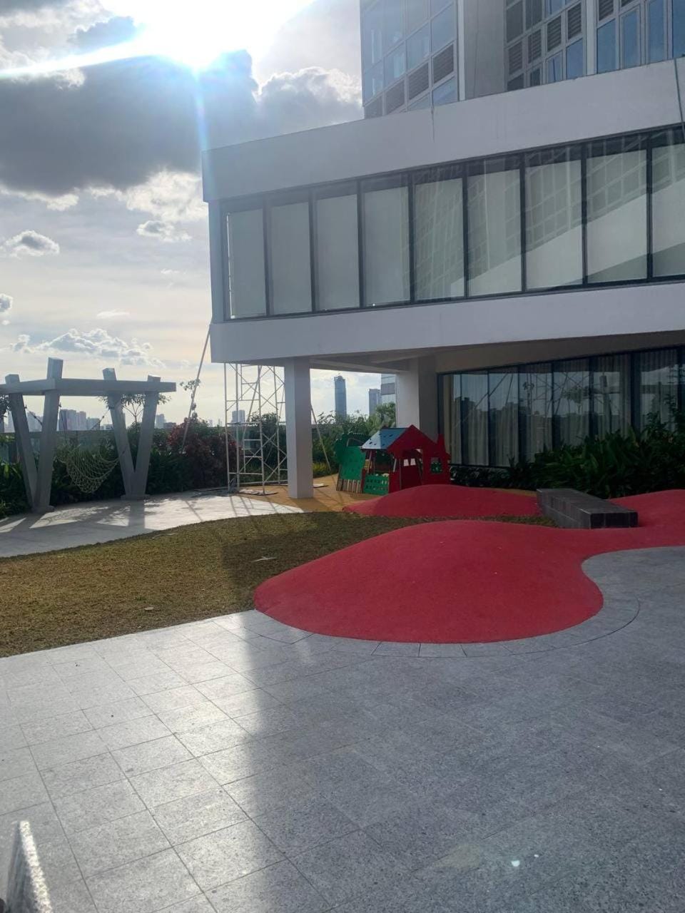 2 bedroom Luxury Condo in Eastwood with Scenic City view, unli wifi and netflix Apartment hotel in Pasig