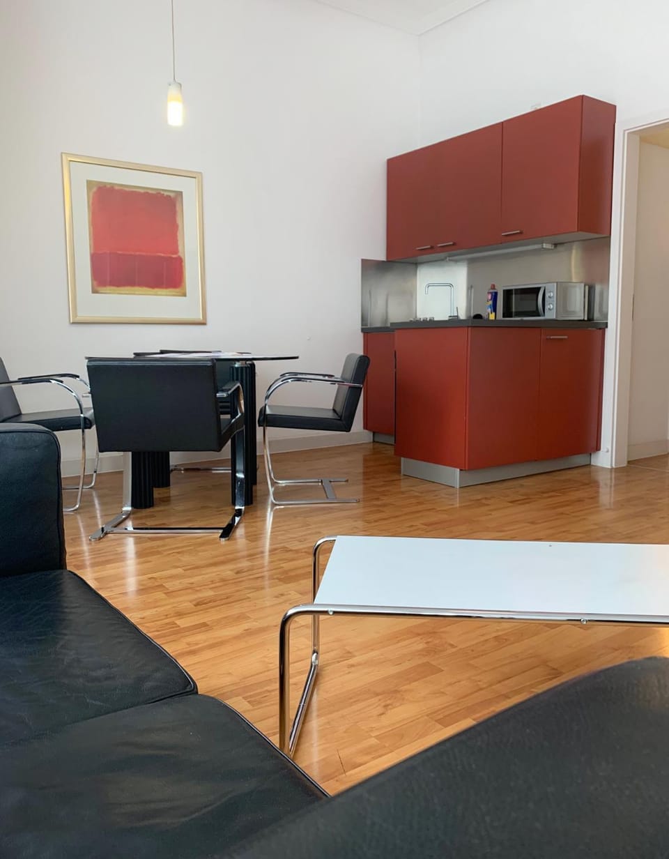 Kitchen or kitchenette, Photo of the whole room, Seating area, Dining area