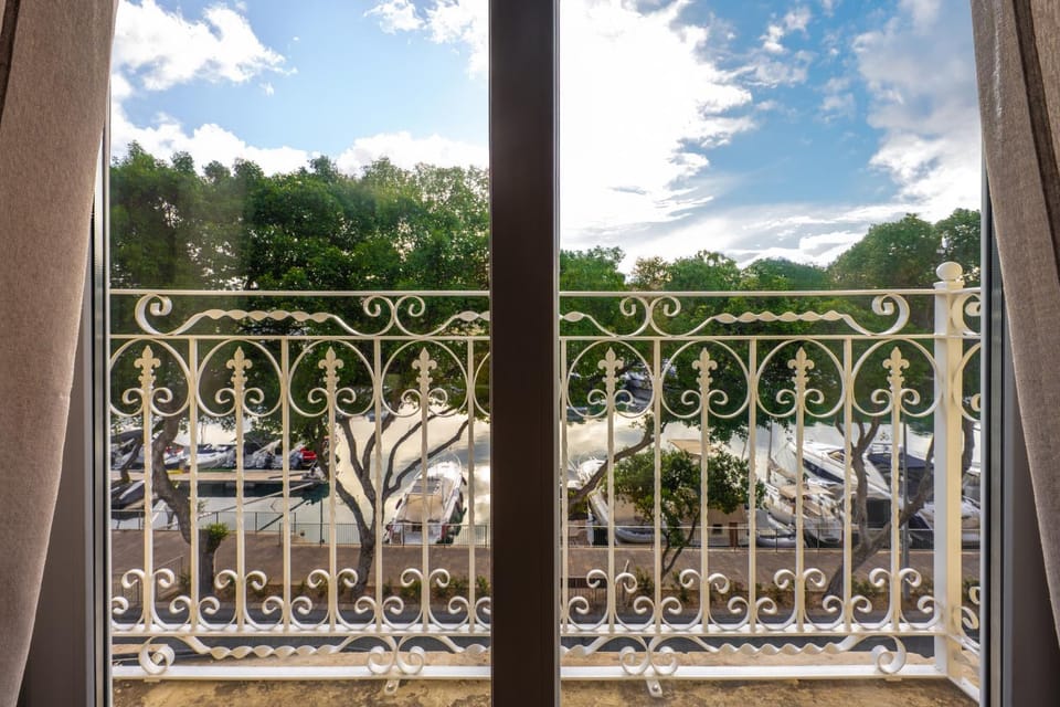View (from property/room), Balcony/Terrace
