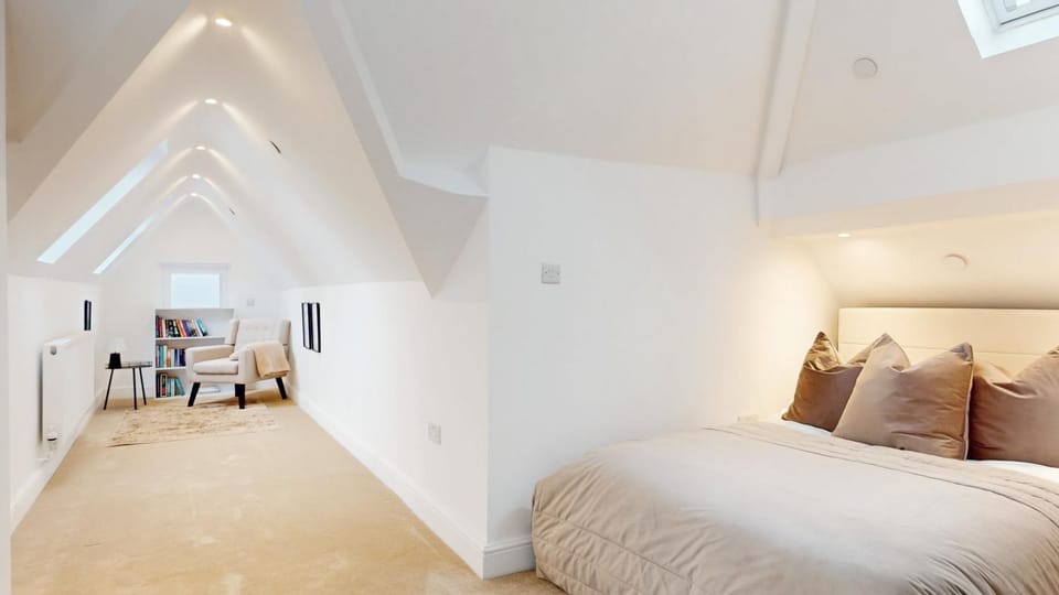 Luxury Penthouse Duplex Apartment in Newport