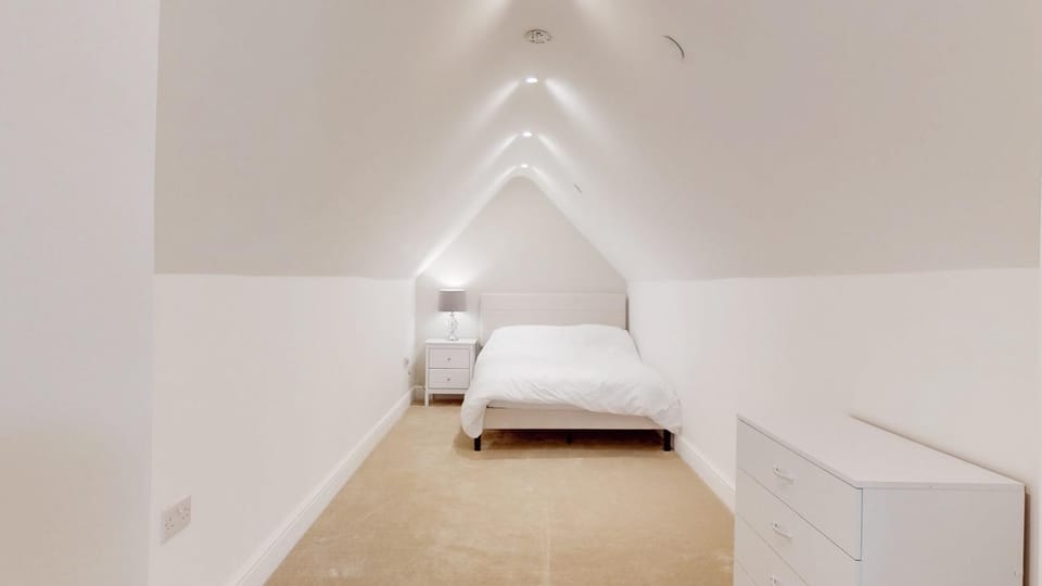 Luxury Penthouse Duplex Apartment in Newport