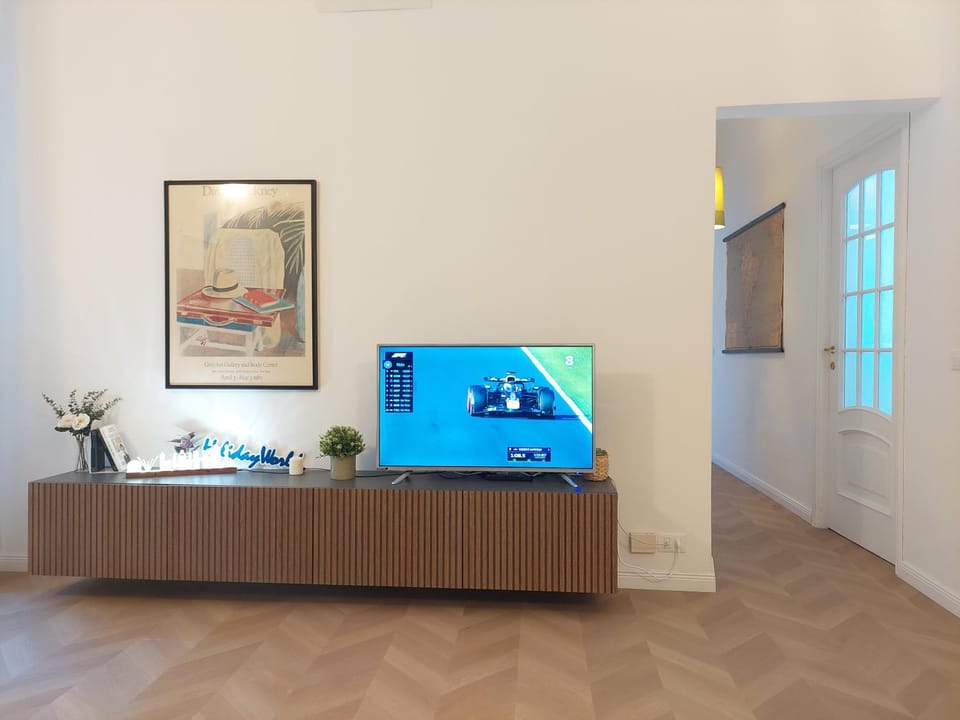 TV and multimedia, Living room