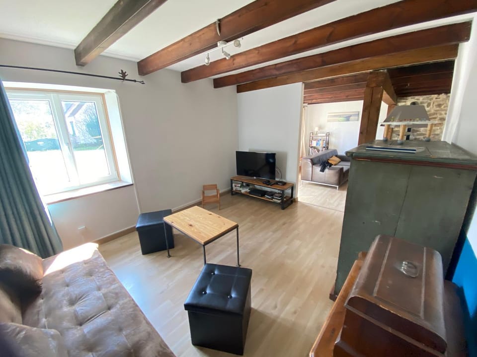Communal lounge/ TV room, TV and multimedia