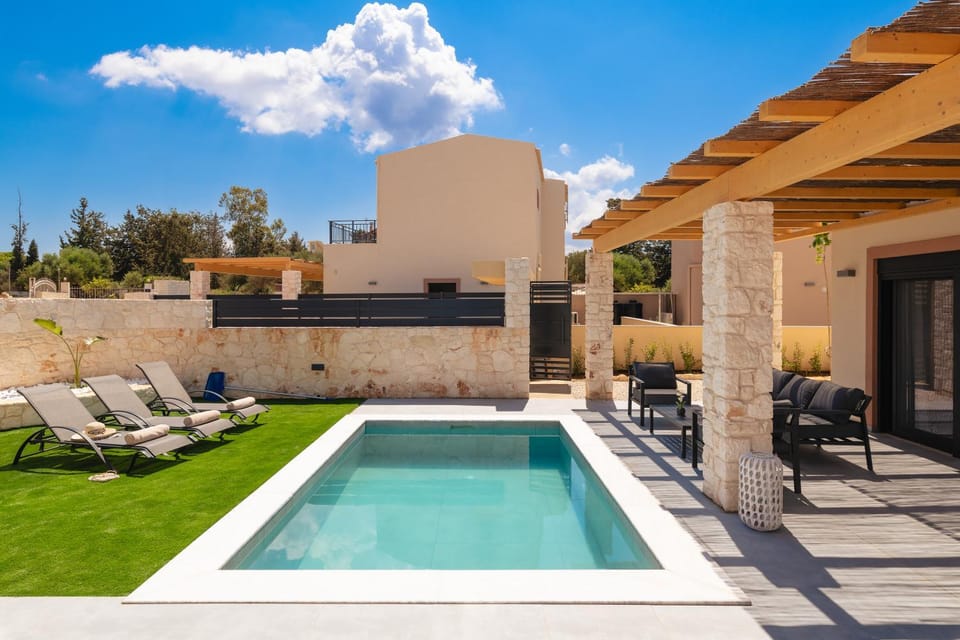 Day, Natural landscape, Garden view, Pool view, Swimming pool, Swimming pool, sunbed