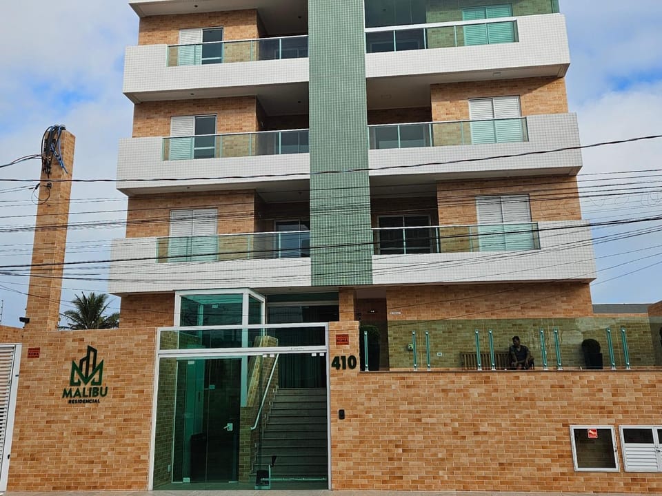 Apartamento no centro com vista para o mar Apartment in Itanhaém