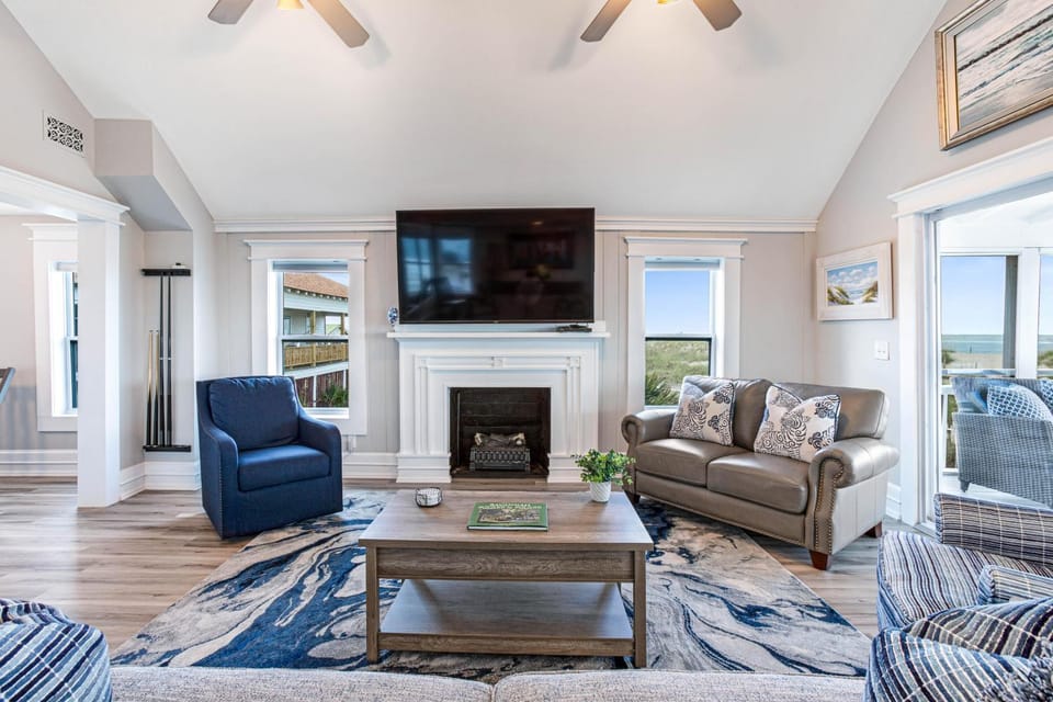 Tybee Dunes Oceanfront by Tybee Cottages House in Tybee Island