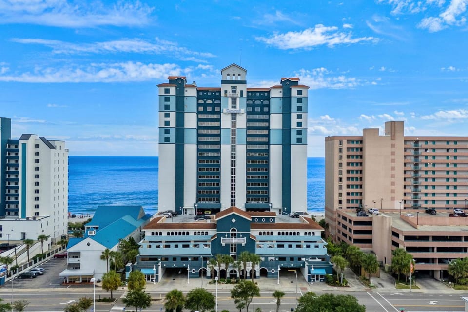 Paradise Resort 707 - Oceanfront House in Myrtle Beach
