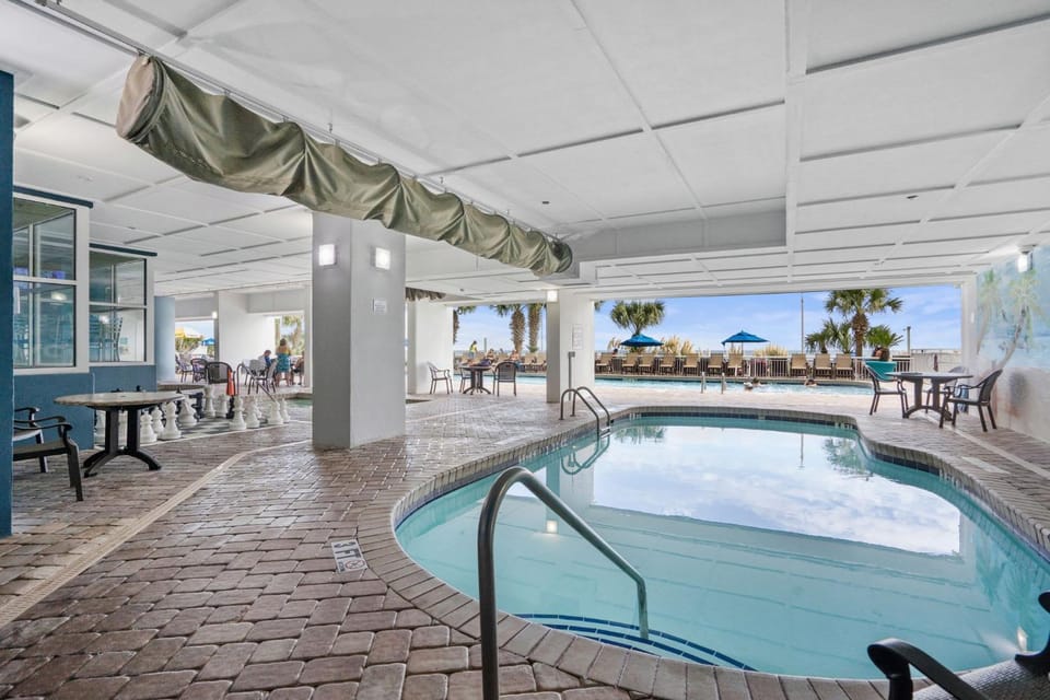 Paradise Resort 707 - Oceanfront House in Myrtle Beach